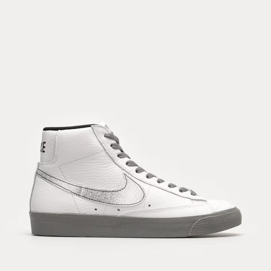 BLAZER MID ‘77 SNEAKERS EMB