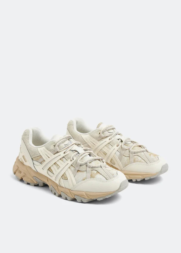 GEL-SONOMA 15-50 LACE -UP