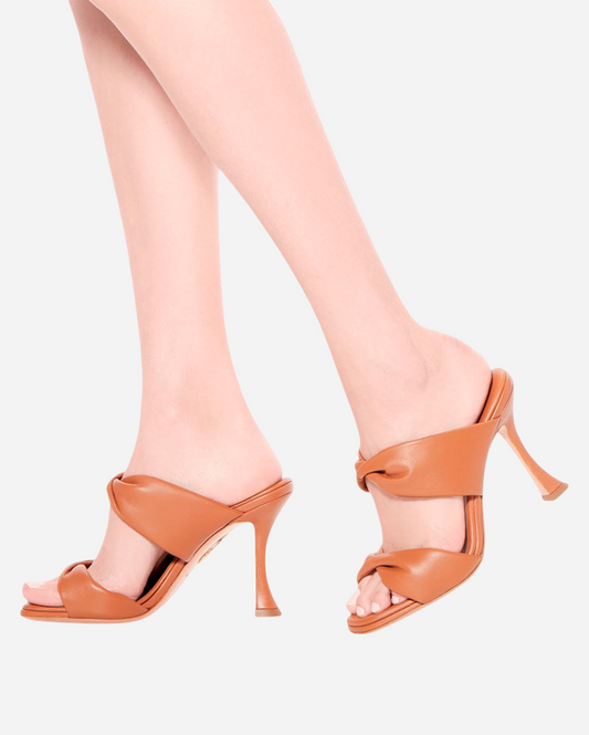 TWIST HEEL