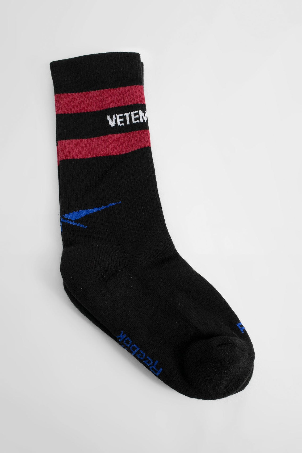 ICONIC LOGO SOCKS BLACK