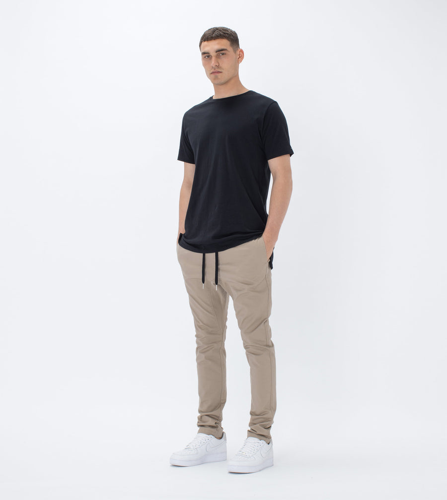 SURESHOT CHINO IN SANDSTONE