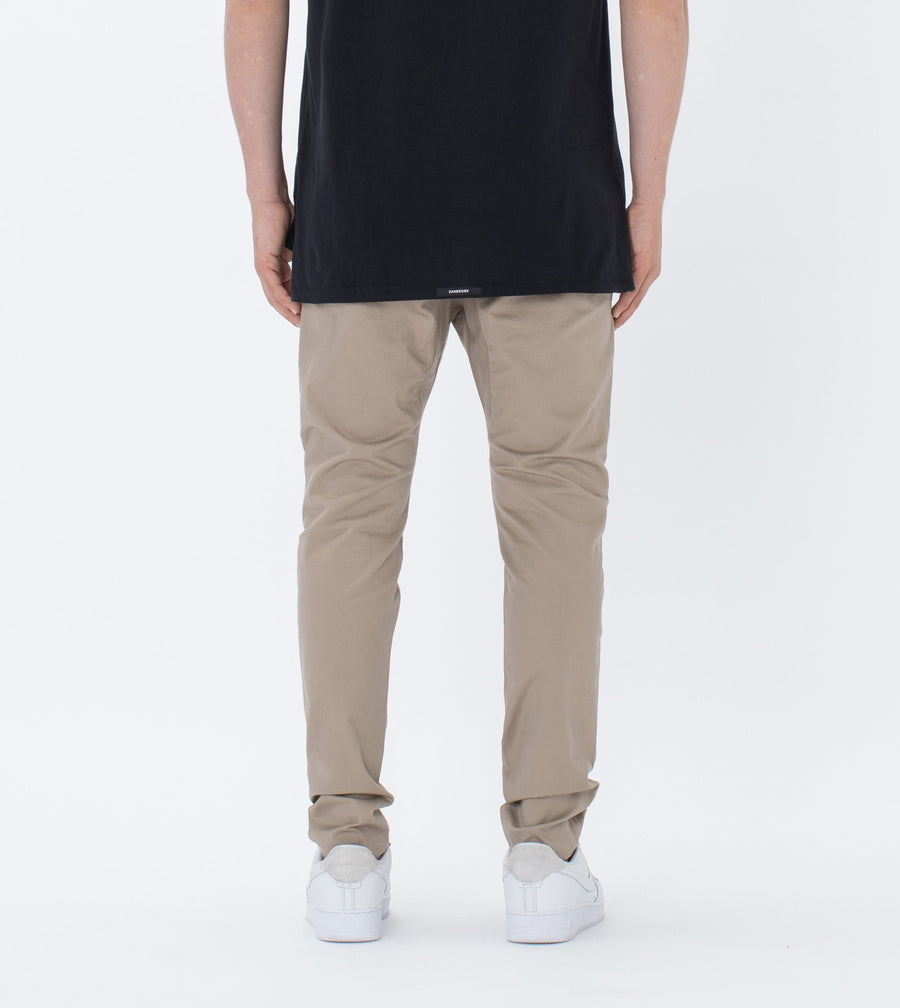 SURESHOT CHINO IN SANDSTONE